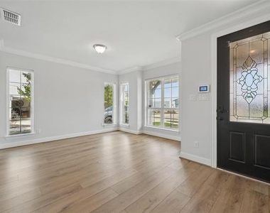 3010 Barefoot Lane - Photo Thumbnail 3