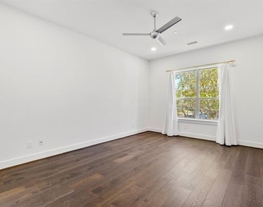 15875 Spectrum Drive - Photo Thumbnail 6