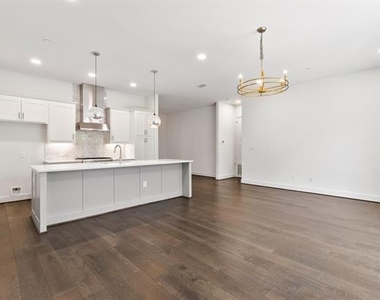 15875 Spectrum Drive - Photo Thumbnail 8
