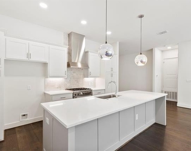 15875 Spectrum Drive - Photo Thumbnail 10
