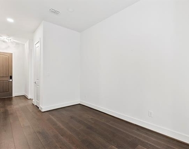 15875 Spectrum Drive - Photo Thumbnail 22