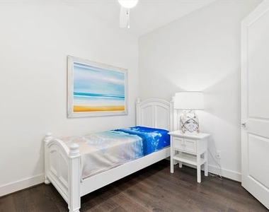 15875 Spectrum Drive - Photo Thumbnail 17