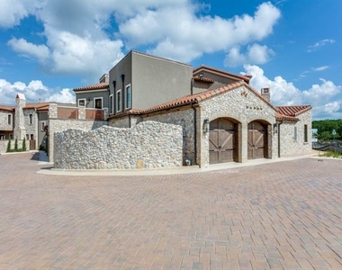 76 Cortes Drive - Photo Thumbnail 5