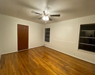 506 S Arizona Drive - Photo Thumbnail 9