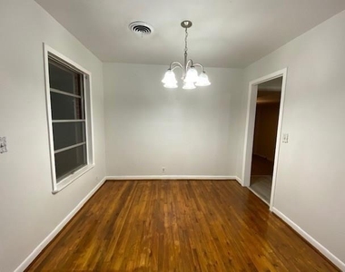 506 S Arizona Drive - Photo Thumbnail 4