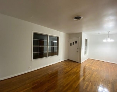 506 S Arizona Drive - Photo Thumbnail 1