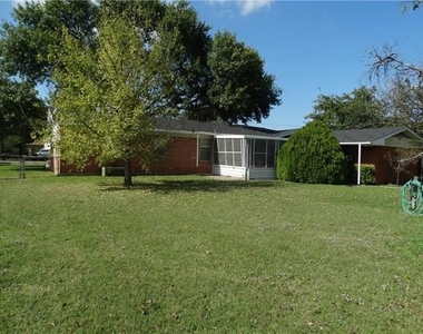 506 S Arizona Drive - Photo Thumbnail 16