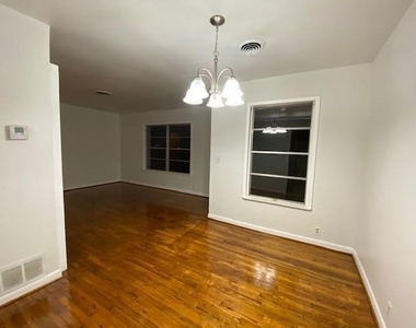 506 S Arizona Drive - Photo Thumbnail 3