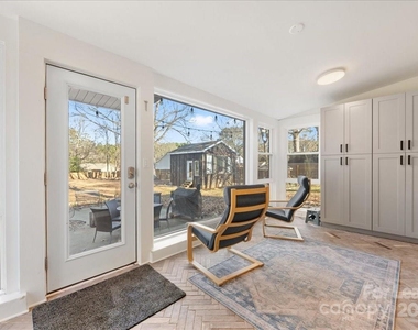 5712 Oak Drive - Photo Thumbnail 31