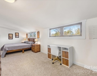5712 Oak Drive - Photo Thumbnail 24