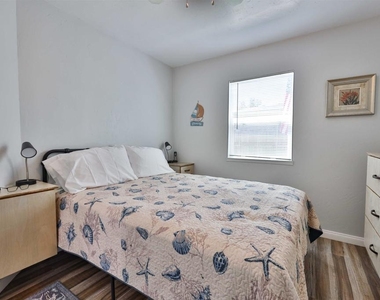 520 Delaware - Photo Thumbnail 6