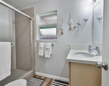 520 Delaware - Photo Thumbnail 9