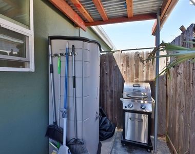 520 Delaware - Photo Thumbnail 20