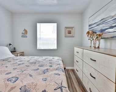 520 Delaware - Photo Thumbnail 5