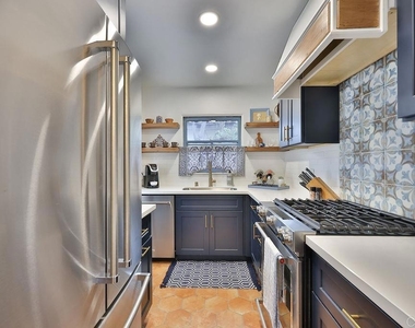 464 G Ave - Photo Thumbnail 9