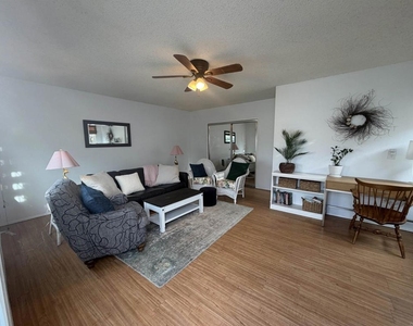 417 5th Street - Photo Thumbnail 46