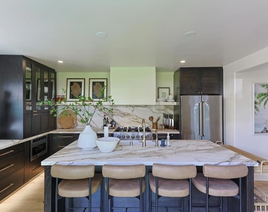 340 Glorietta Place - Photo Thumbnail 9