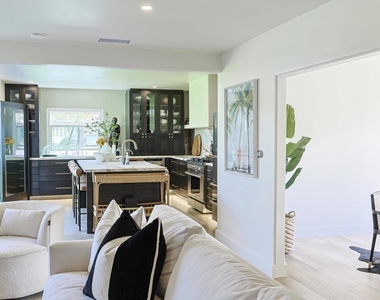 340 Glorietta Place - Photo Thumbnail 26