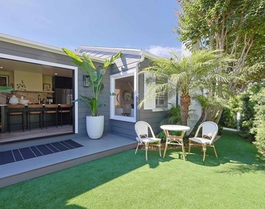 340 Glorietta Place - Photo Thumbnail 4