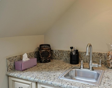 1415 1st Street - Photo Thumbnail 14