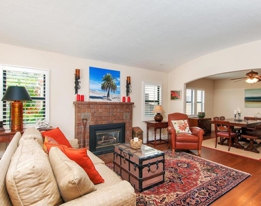 1033 Encino Row - Photo Thumbnail 1