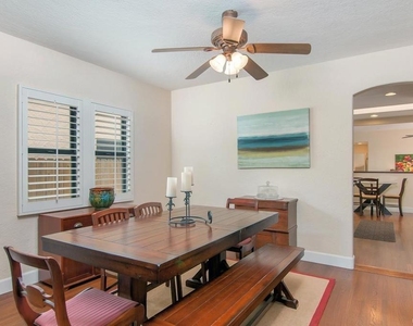 1033 Encino Row - Photo Thumbnail 2