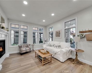 2672 Bungalow Place - Photo Thumbnail 2