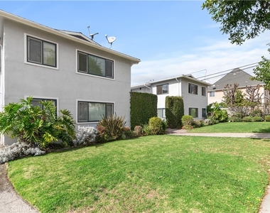 117 S Ivy Avenue - Photo Thumbnail 2