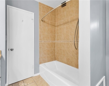 117 S Ivy Avenue - Photo Thumbnail 9