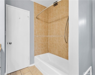 117 S Ivy Avenue - Photo Thumbnail 8