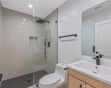 7437 Ranchito Avenue - Photo Thumbnail 6