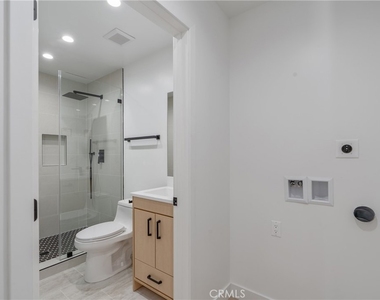 7437 Ranchito Avenue - Photo Thumbnail 5
