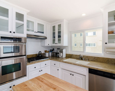 22626 Pacific Coast Highway - Photo Thumbnail 16