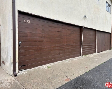 10702 Crenshaw Boulevard - Photo Thumbnail 19