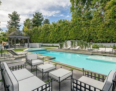 402 Doheny Road - Photo Thumbnail 23
