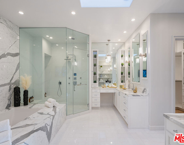 402 Doheny Road - Photo Thumbnail 42