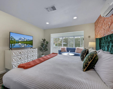 2230 Tamarisk Road - Photo Thumbnail 54