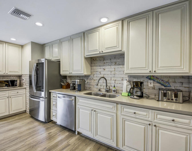2230 Tamarisk Road - Photo Thumbnail 41