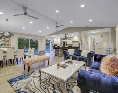 2230 Tamarisk Road - Photo Thumbnail 32