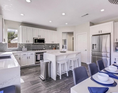42942 Dell Lago Court - Photo Thumbnail 10