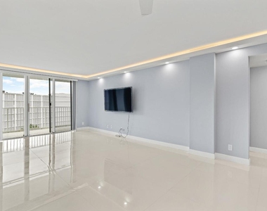 3580 S Ocean Boulevard - Photo Thumbnail 12