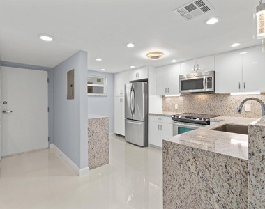 3580 S Ocean Boulevard - Photo Thumbnail 4