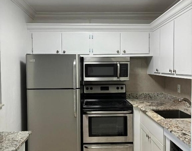 650 Horizons Avenue E - Photo Thumbnail 1