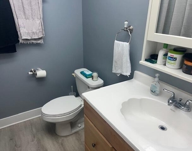 9440 Sw 8th Street - Photo Thumbnail 2