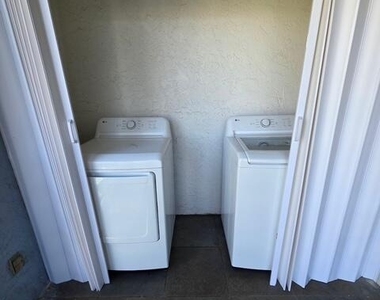 9440 Sw 8th Street - Photo Thumbnail 20