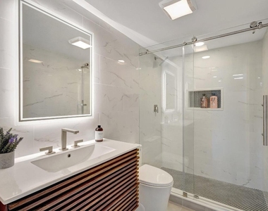 4090 Tivoli Court - Photo Thumbnail 14
