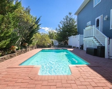 270 N Sea Drive - Photo Thumbnail 2