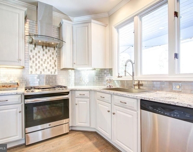 710 Parrish Farm Lane - Photo Thumbnail 10