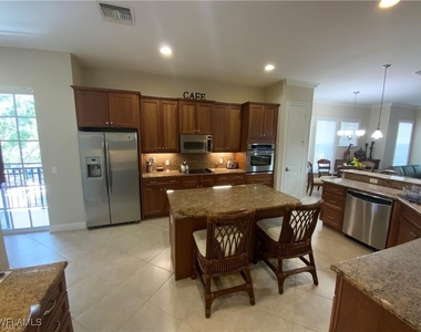 1315 Remington Way - Photo Thumbnail 2
