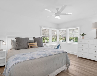 617 Gulf Shore Blvd N - Photo Thumbnail 5